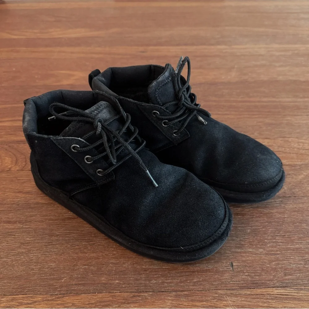 Koolaburra by UGG Kids Boots Size 4 Black Ankle Boots Lace Up Winter Shoes